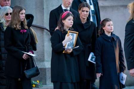La princesse Märtha-Louise de Norvège évoque la fragilité de ses filles depuis la mort de son ex-mari Ari Behn