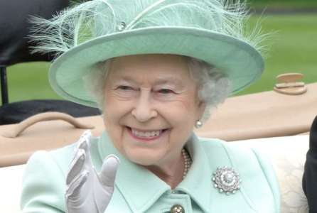 Elizabeth II : cette passion qui la rend plus nerveuse que son propre couronnement