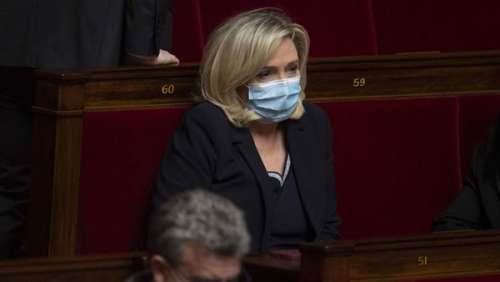 Marine Le Pen : comment elle se prépare pour son débat événement contre Gérald Darmanin