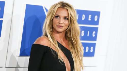 Britney Spears : sauvage en tenue léopard, elle dévoile sa nouvelle couleur de cheveux pastel