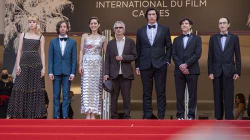 Festival de Cannes : découvrez la montée des marches du film Annette avec Marion Cotillard