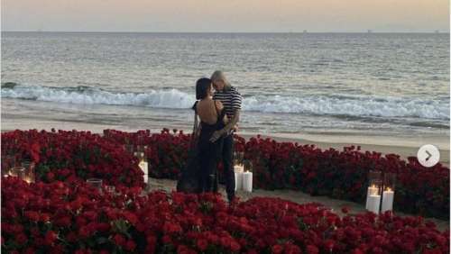 Kourtney Kardashian amoureuse : elle publie des photos de ses fiançailles