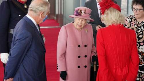Elizabeth II : le prince Charles et Camilla Parker Bowles seront auprès d'elle à Noël