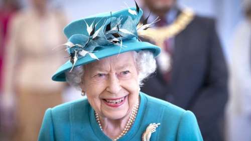 Elizabeth II : ce message très engagé dissimulé dans son sublime bouquet pour sa dernière apparition