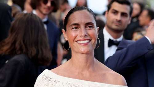 Cannes 2022 : Alessandra Sublet sublime, ventre sorti, auprès de son ex Jordan sur le tapis rouge