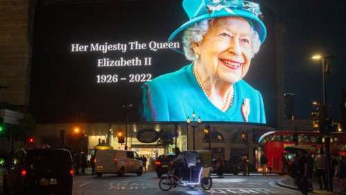 Mort d'Elizabeth II : comment l'annonce du décès de la souveraine a pulvérisé un record sur Internet