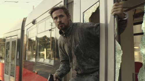 La bande-annonce tendue de « The Grey Man » de Netflix voit Ryan Gosling comme un agent de la CIA traqué