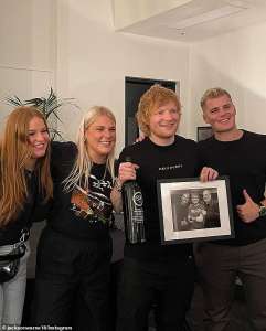 Détail poignant dans les coulisses d’Ed Sheeran avec les enfants de Shane Warne