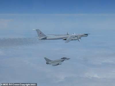 Les Typhoons de la RAF interceptent un avion espion russe après que des chasseurs britanniques se sont précipités vers des avions fantômes