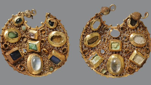 Boucles d'or byzantine et faux dinar : un fantastique trésor médiéval découvert en Allemagne