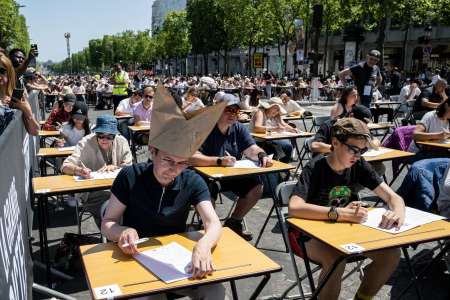 Le Festival du livre de Paris organise une dictée géante sur le Champ-de-Mars