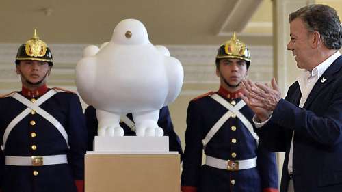 La Colombe de la Paix de Fernando Botero, un emblème controversé de la Colombie