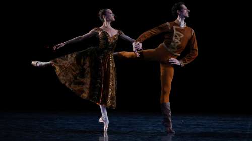 Danse : la magie Robbins envoûte le Palais Garnier