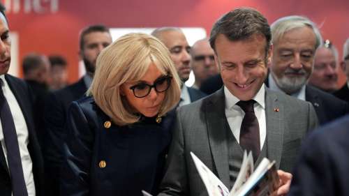 Livres d'occasion: Macron veut une contribution pour «protéger le prix unique» du neuf