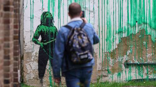 La dernière fresque de Banksy à Londres barbouillée de peinture blanche