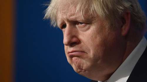 «Boris Johnson Is Still A F*ckin' C*nt» : un nouvel hymne de Noël tutoie le sommet des charts anglais