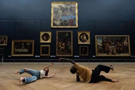 Festival d'Automne: la danse s'invite au milieu des peintures du Louvre