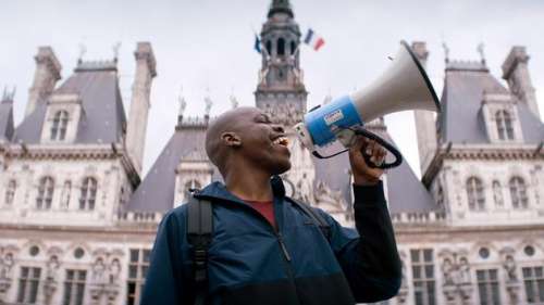 Tout simplement noir: une comédie «intelligente» et «corrosive» sur les Noirs en France
