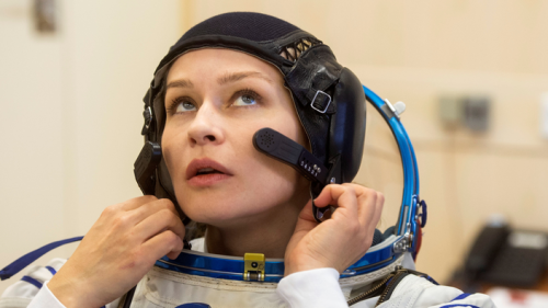 Le tournage du premier film dans l'espace commence mardi avec le décollage pour la station spatiale