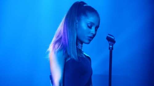 «Je suis très malade» : le message inquiétant d’Ariana Grande, contrainte d’annuler un concert