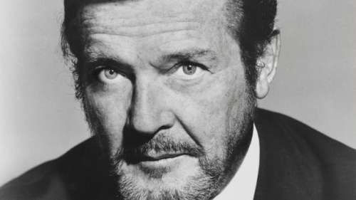 Les souvenirs de Roger Moore en vente pour les 50 ans de son premier James Bond