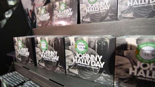 Il s'est déjà vendu plus d'un million d'exemplaires de l'album posthume de Johnny Hallyday