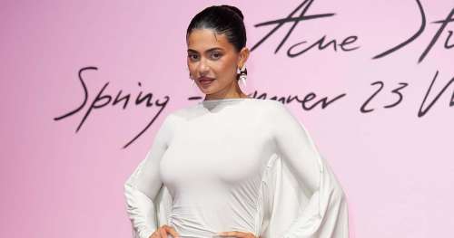 Kylie Jenner est angélique en blanc à la Fashion Week de Paris : photos