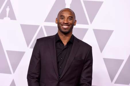 Le père de Kobe Bryant met la bague du championnat des Lakers aux enchères
