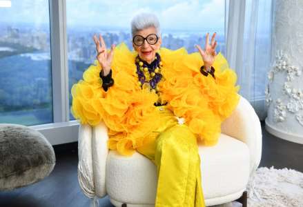 Iris Apfel, icône de la mode, décédée à 102 ans
