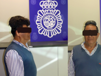 La cocaïne était cachée sous sa perruque : un homme arrêté à Barcelone