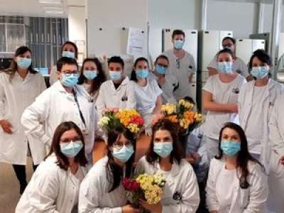 Coronavirus : on connaît l'identité du mystérieux donateur de fleurs aux soignants du CHU de Toulouse