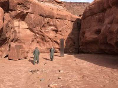 VIDEO. États-Unis : le mystérieux monolithe du désert de l'Utah a été démantelé et évacué dans une brouette 