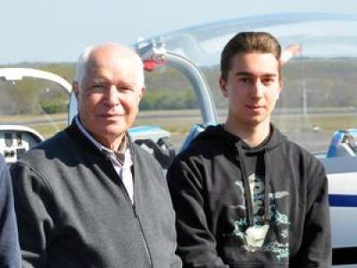 Lot : à 16 ans, un lycéen de Cahors devient le plus jeune pilote de France