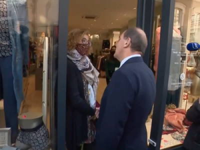 VIDEO. Laval : une commerçante interpelle Jean Castex après lui avoir envoyé sa culotte