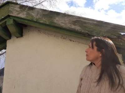 Ariège : Une habitante d'Ascou découvre un obus dans son jardin