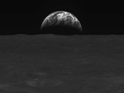 La Terre vue depuis la Lune : de magnifiques photos de notre planète capturées par une sonde lunaire sud-coréenne