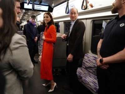 Improbable ! À deux jours du couronnement de Charles III, William et Kate prennent le métro pour aller au pub