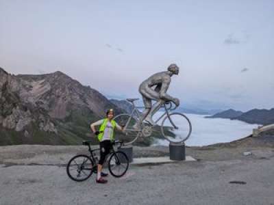 Hautes-Pyrénées : ce cycliste amateur a grimpé huit fois le Tourmalet en 24 heures, un record !