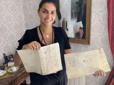 Elle découvre des lettres datant de 1776 cachées dans une chambre d’hôtel à Castres