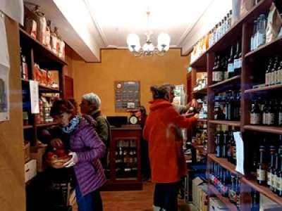 Aleu : « Le Paradis Païen » ouvre une épicerie associative
