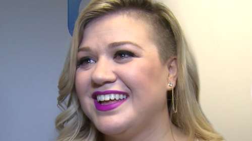 Kelly Clarkson célèbre le 20e anniversaire de sa victoire dans “American Idol”