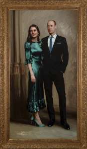 Kate Middleton porte une robe verte scintillante dans le premier portrait officiel conjoint avec William