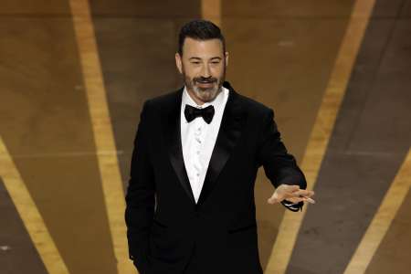 Jimmy Kimmel plaisante sur Will Smith pendant le monologue des Oscars