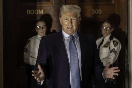 Donald Trump promet 100 % de preuves de la fraude de 2020 – avec un sifflet raciste
