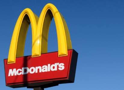 Fast-food	            Au McDonald's, les célèbres potatoes vont être remplacées par des légumes