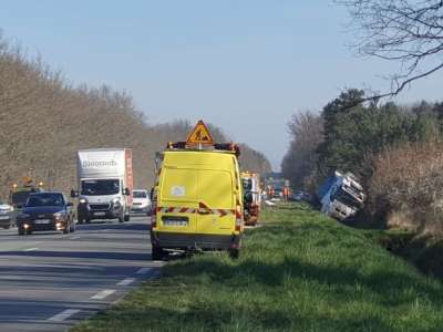 Un automobiliste de Haute-Vienne meurt dans une collision entre sa voiture et un camion, à Vierzon, route de Salbris