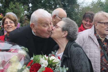 Anniversaire					Nicole et Serge : 60 ans de mariage pour ce couple qui s’est dit 