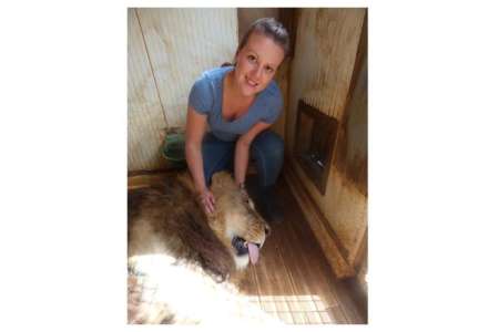 Association					Stéphanie Brière, vétérinaire, veut créer un refuge pour grands félins dans le Cher