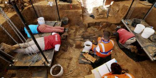 L’appel de 1 600 archéologues à Roselyne Bachelot : « Ne coupez pas les vivres à l’archéologie programmée ! »