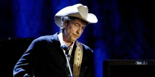 « Cela va au-delà de l’horreur » : Bob Dylan choqué par les images de la mort de George Floyd